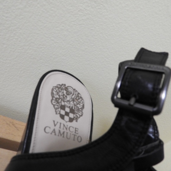 Vince Camuto Black Leather Block Heeled Sandals - Picture 4 of 4